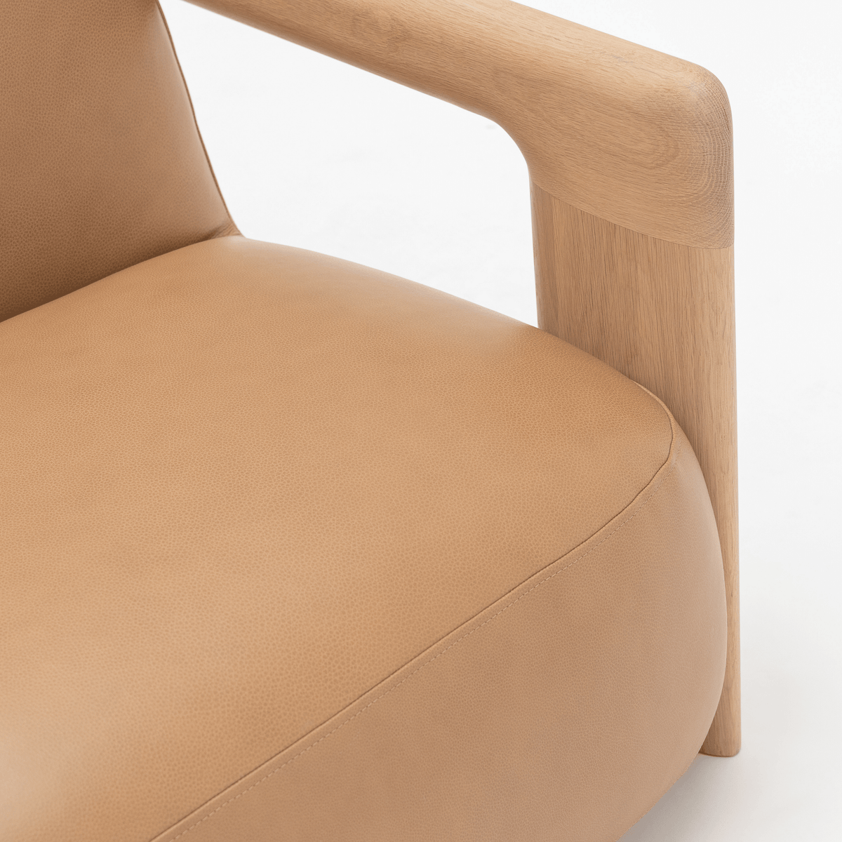 Brixton Lounge Chair - Blonde Oak & Alabama Pecan - Accent Chairs Tolv Loom Collection Dubai
