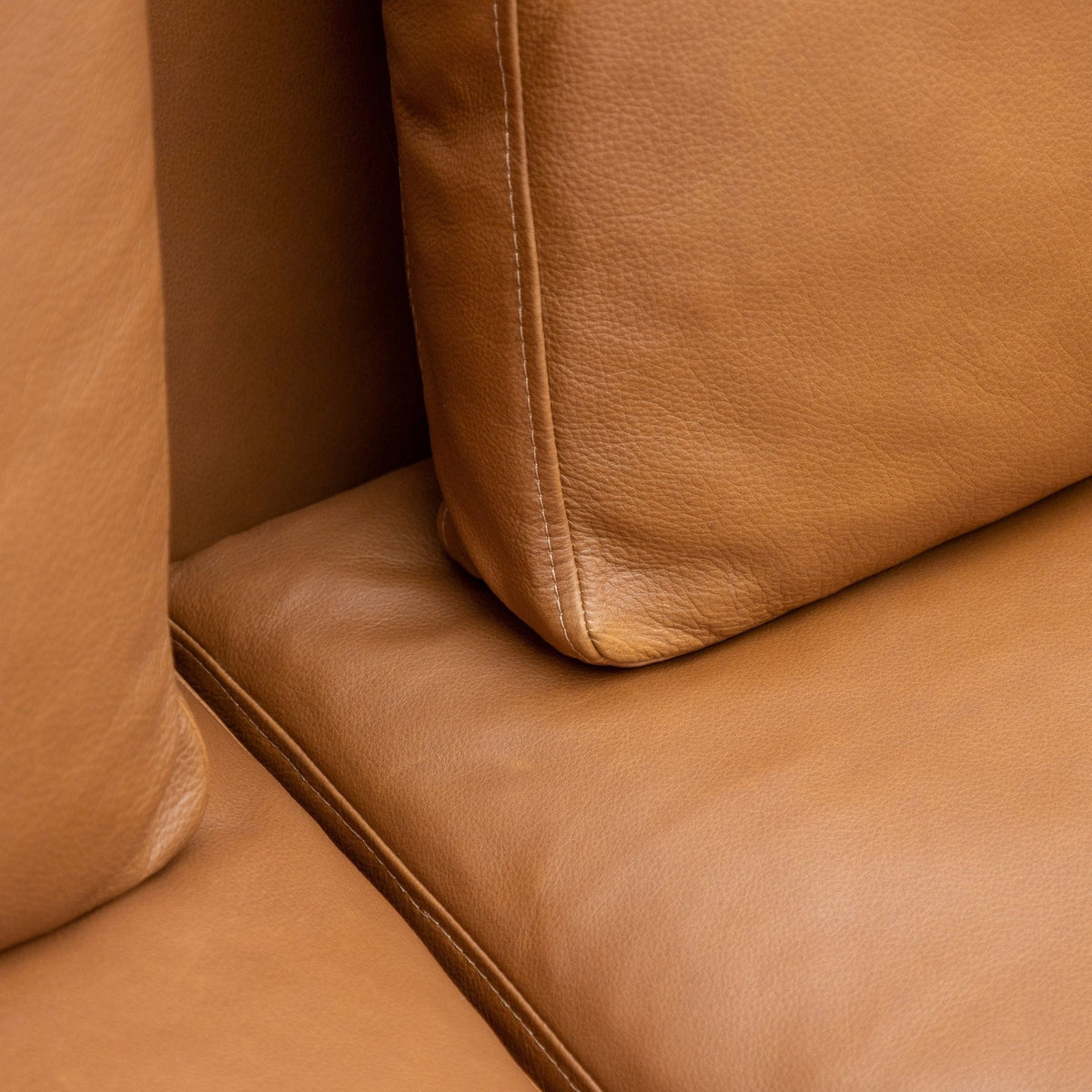 Bureau 240 Sofa - Heritage Saddle - Sofa Natadora Loom Collection Dubai