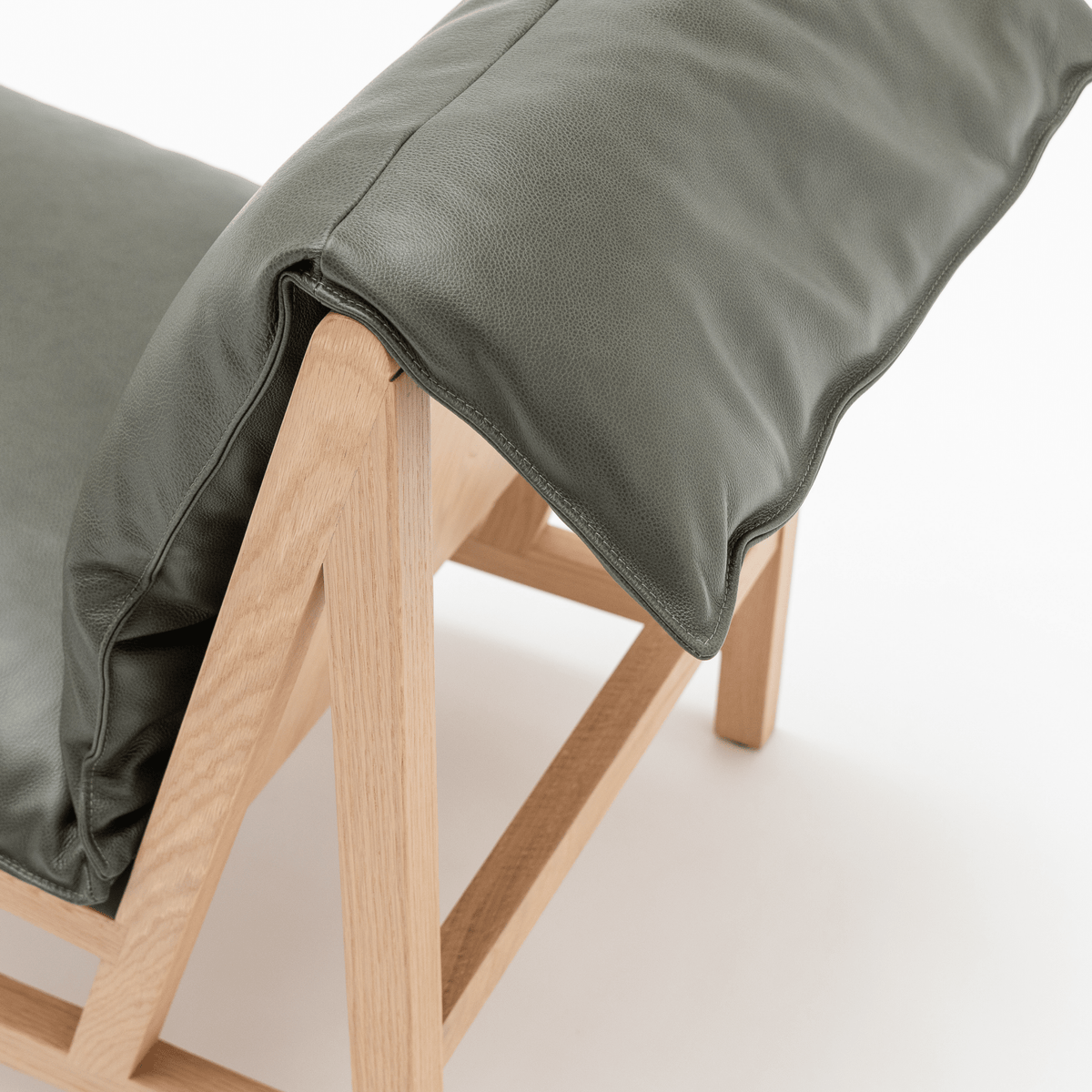 Cantaloupe Chair - Blonde Oak & Alabama Kale - Accent Chairs Tolv Loom Collection Dubai