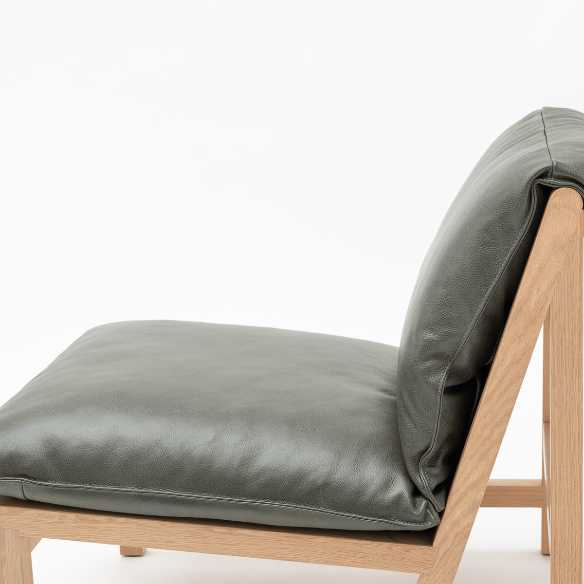 Cantaloupe Chair - Blonde Oak & Alabama Kale - Accent Chairs Tolv Loom Collection Dubai
