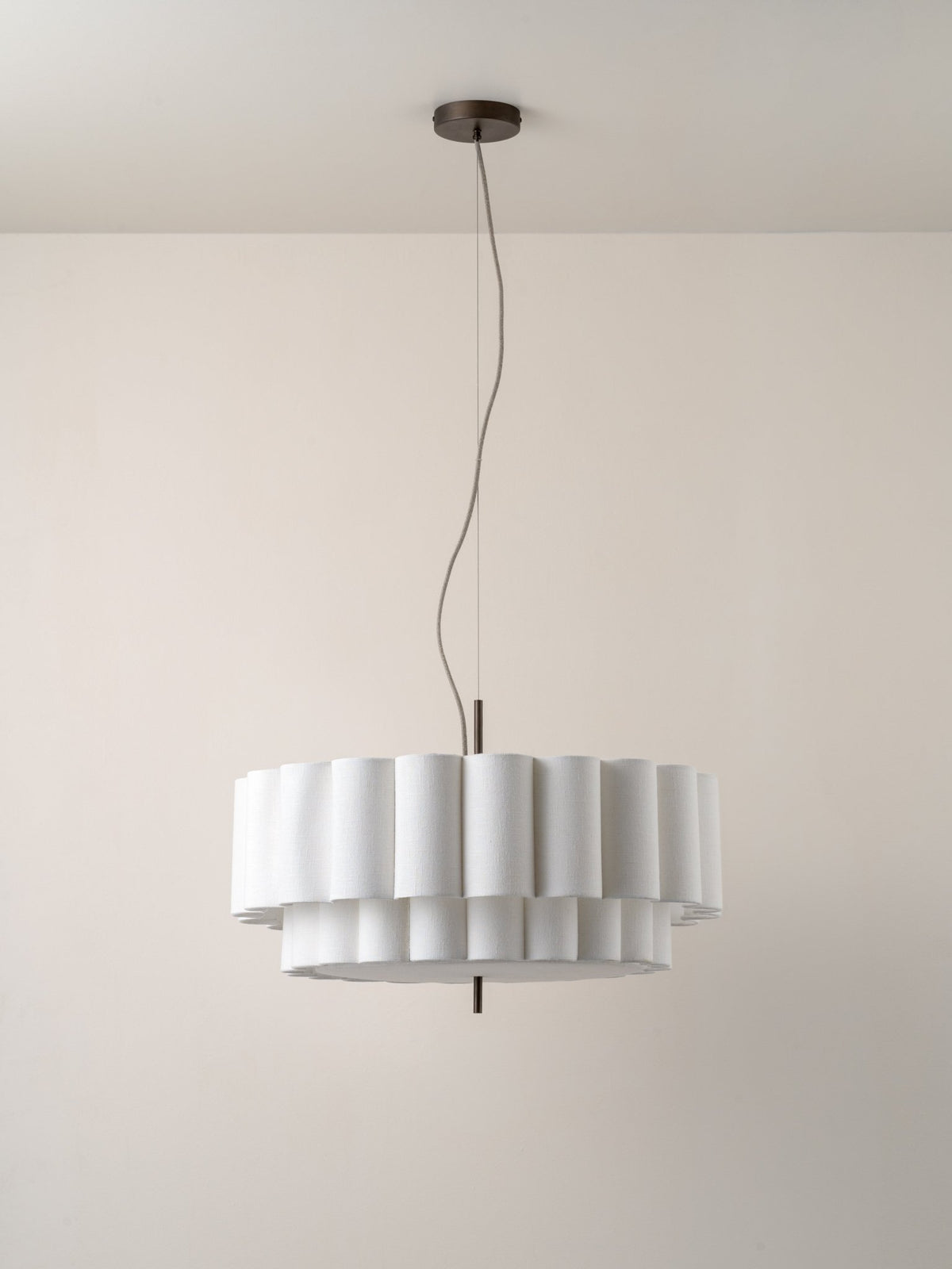 Folia - Large Scalloped Natural Linen Pendant