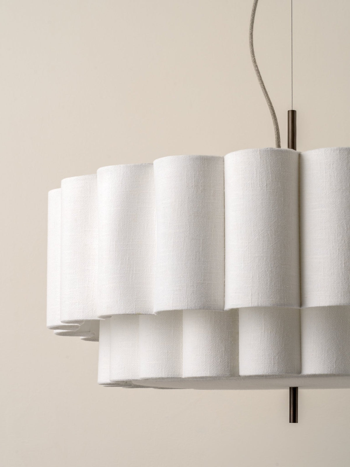 Folia - Large Scalloped Natural Linen Pendant