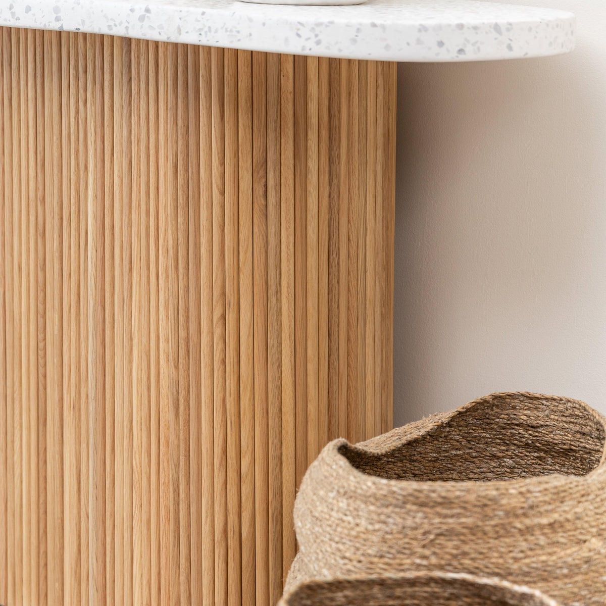 Gion Console 140 - Light Oak & Nougat