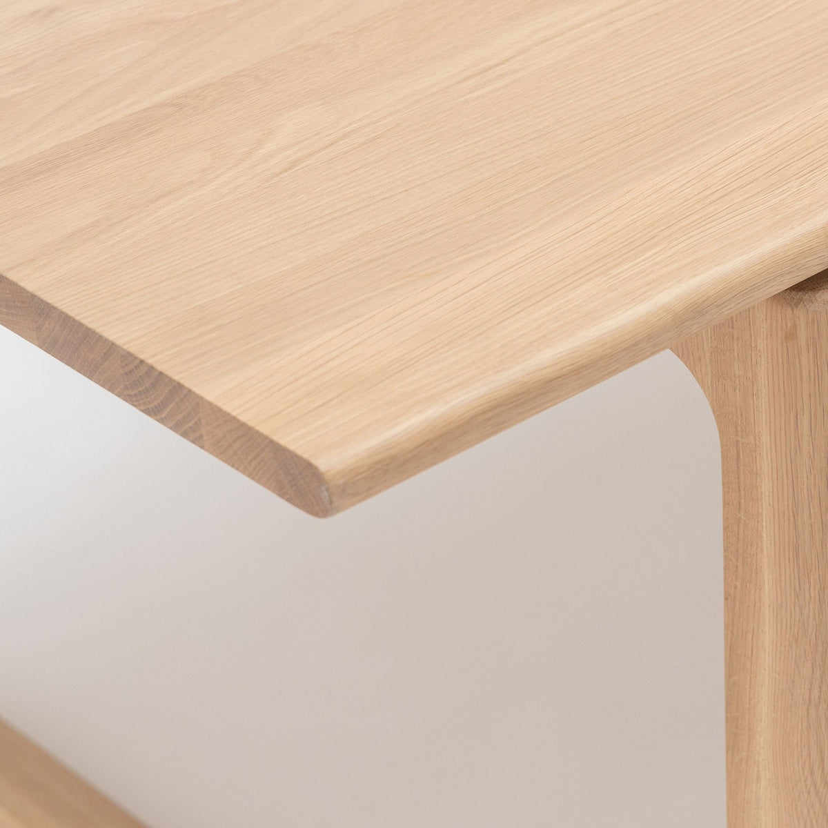 Hover Dining Table - Blonde Oak - Rectangular Dining Tables Tolv Loom Collection Dubai