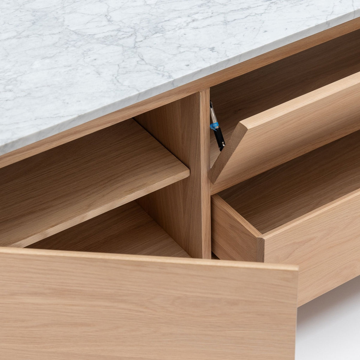 Kami 220 Entertainment Unit - Blonde Oak & Bianca Carrara - TV and Entertainment Units Tolv Loom Collection Dubai