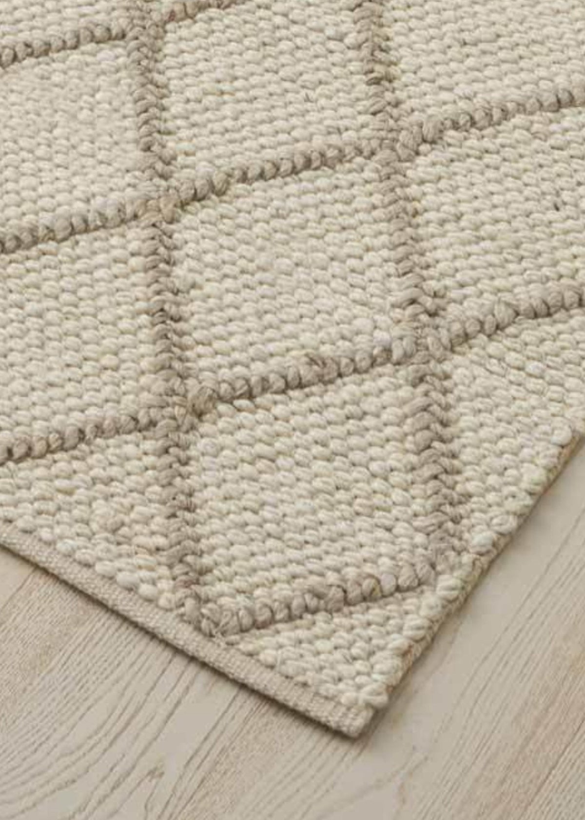 Mitre Rug - Ghost