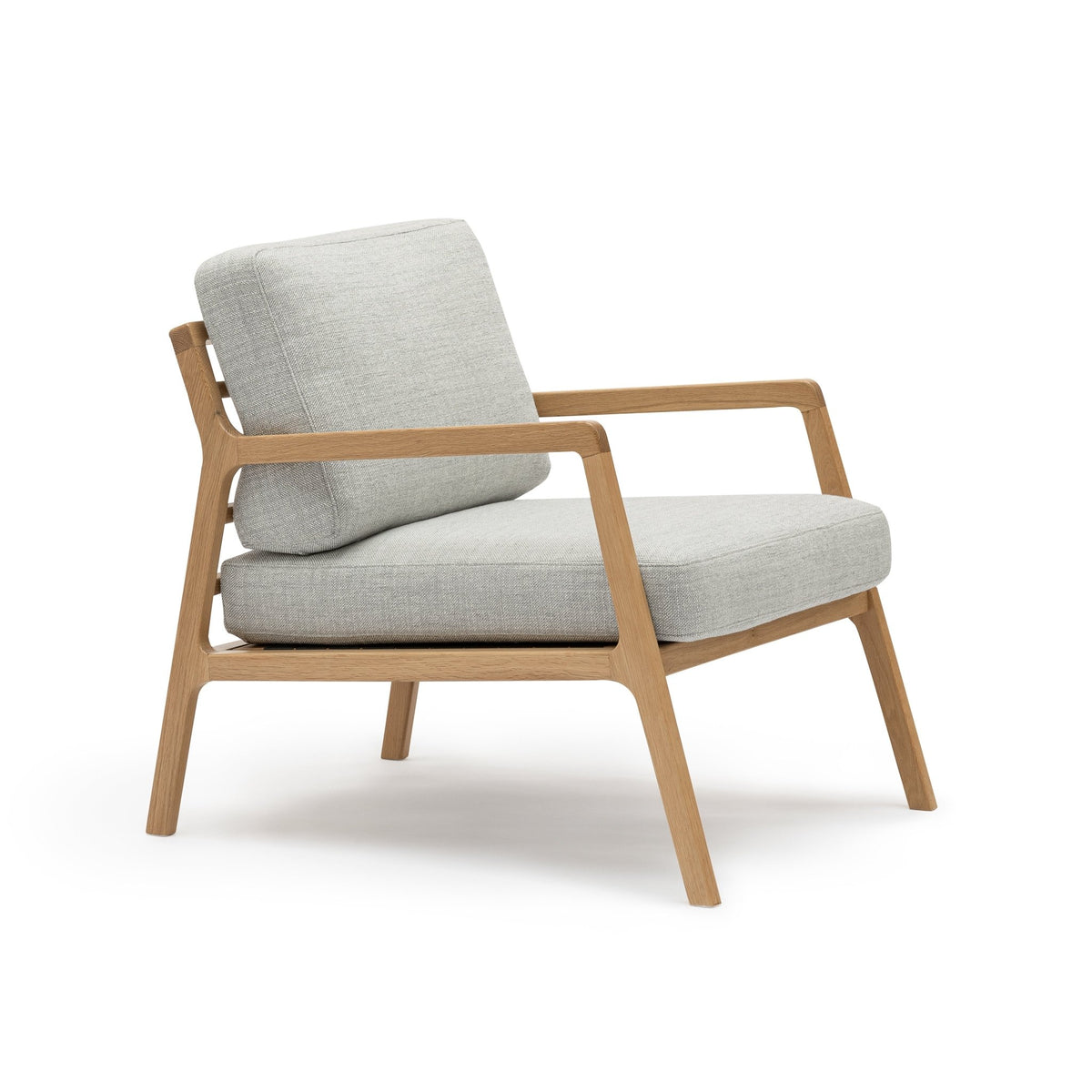 Nysse Armchair - Light Oak & Diamond