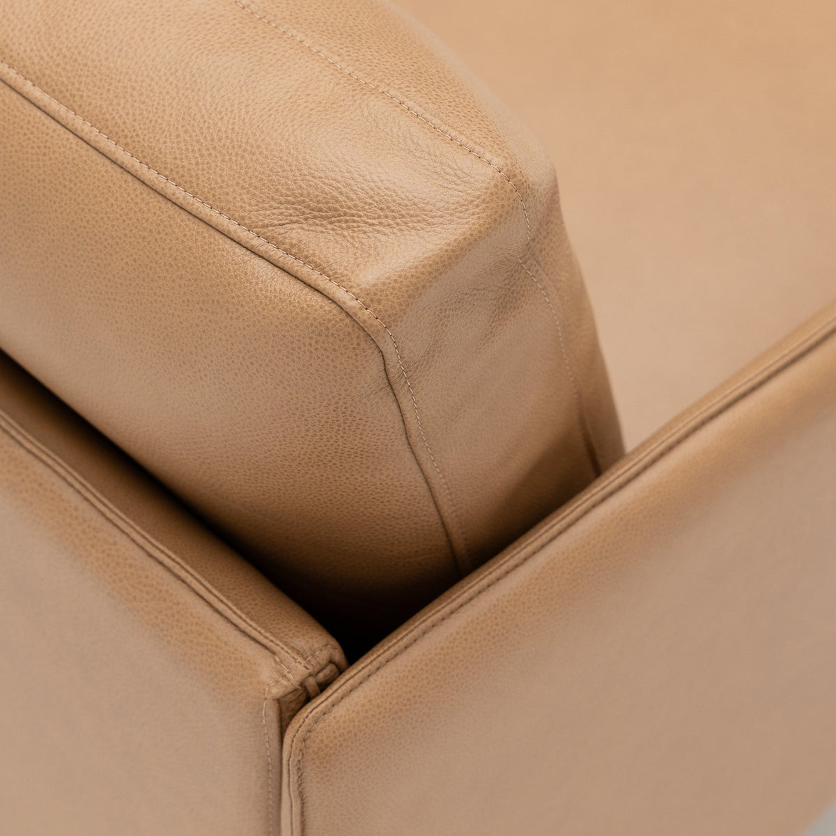 Pensive Chair - Light Oak & Pecan Leather