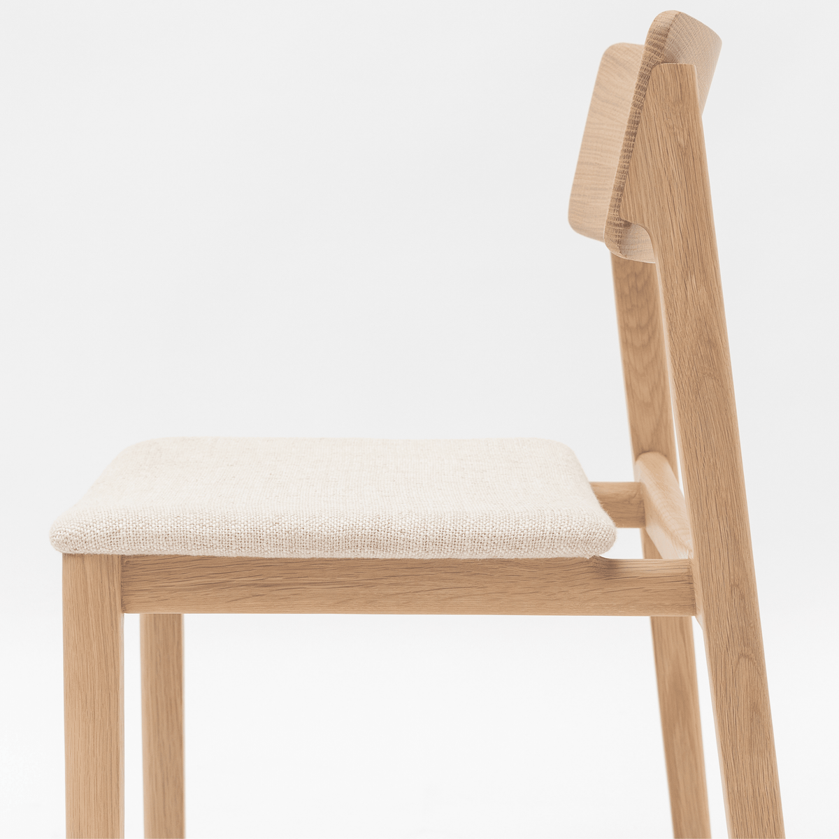 Poise Chair - Blonde Oak & Oatmeal - Dining Chairs Tolv Loom Collection Dubai