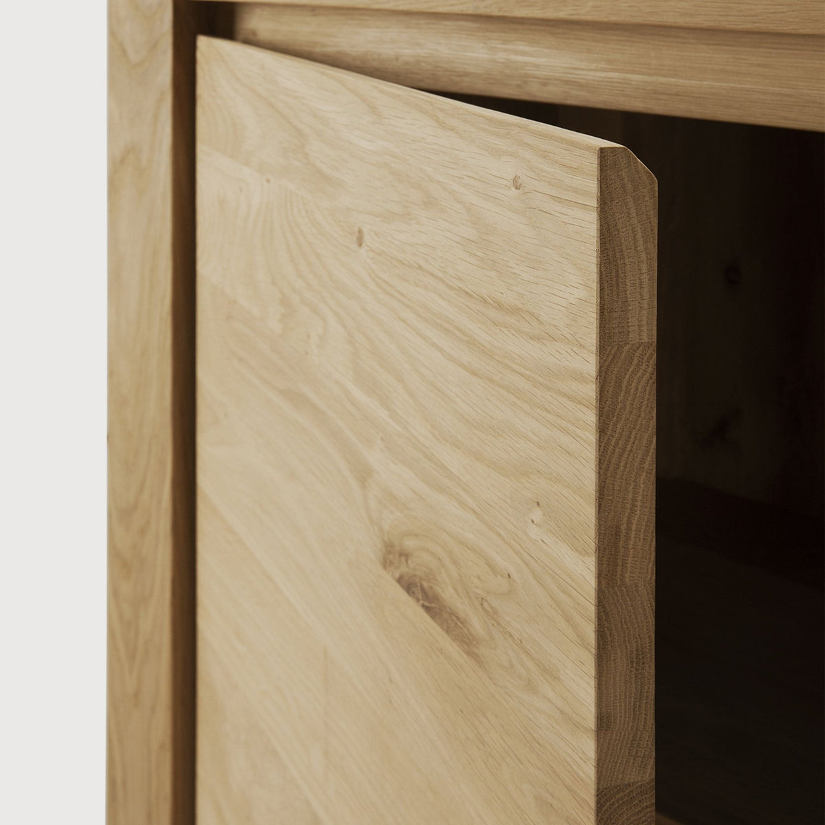 Shadow Sideboard - Buffets & Sideboards Ethnicraft Loom Collection Dubai