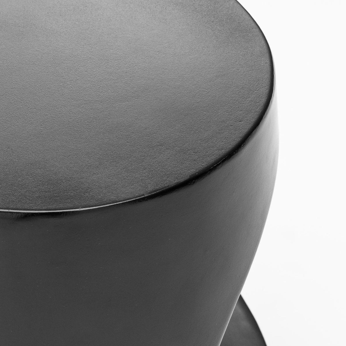 Sol Side Table - Black - Side Tables Loom Collection Loom Collection Dubai