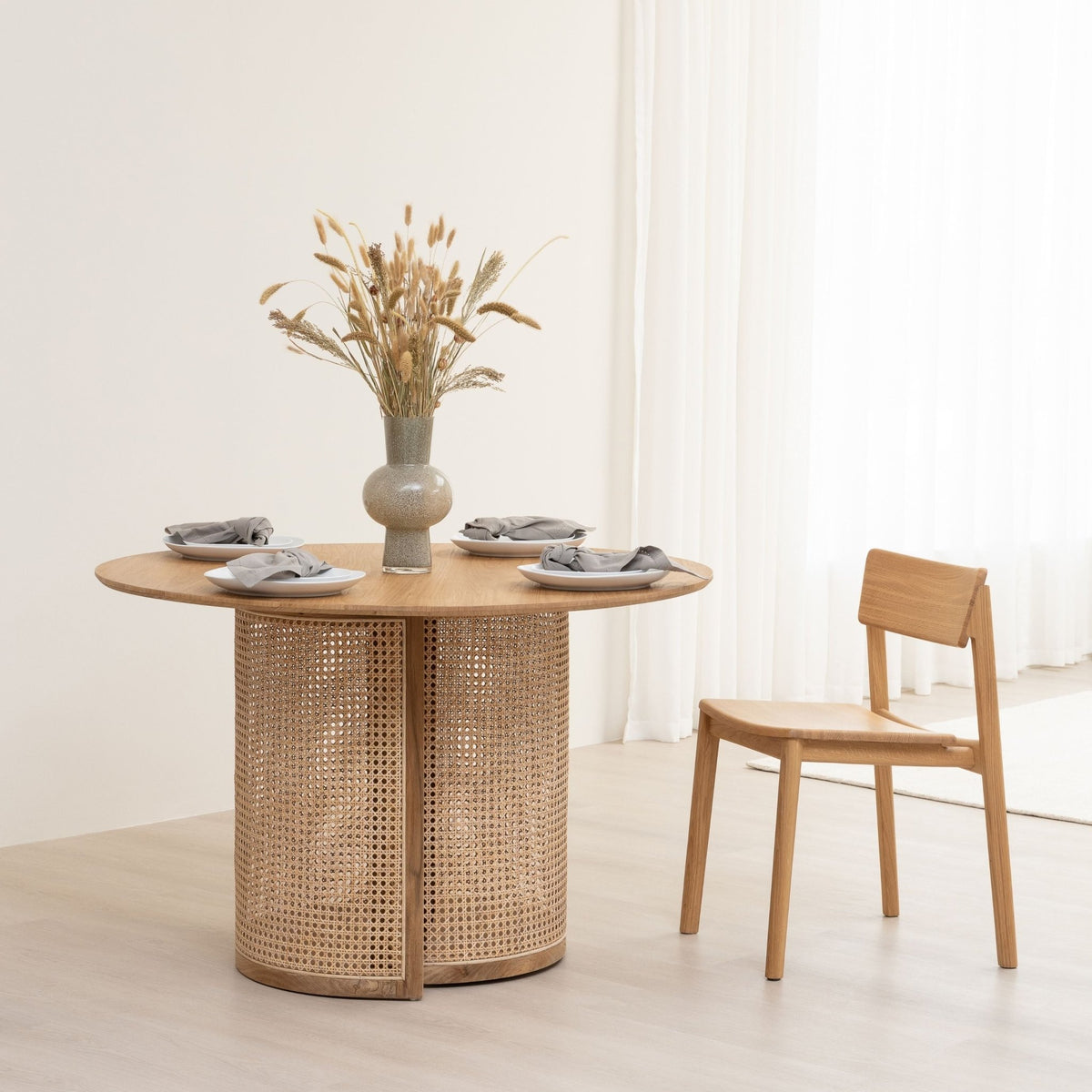 St Martin - Round Table - Natural - Round Dining Tables Loom Collection Loom Collection Dubai