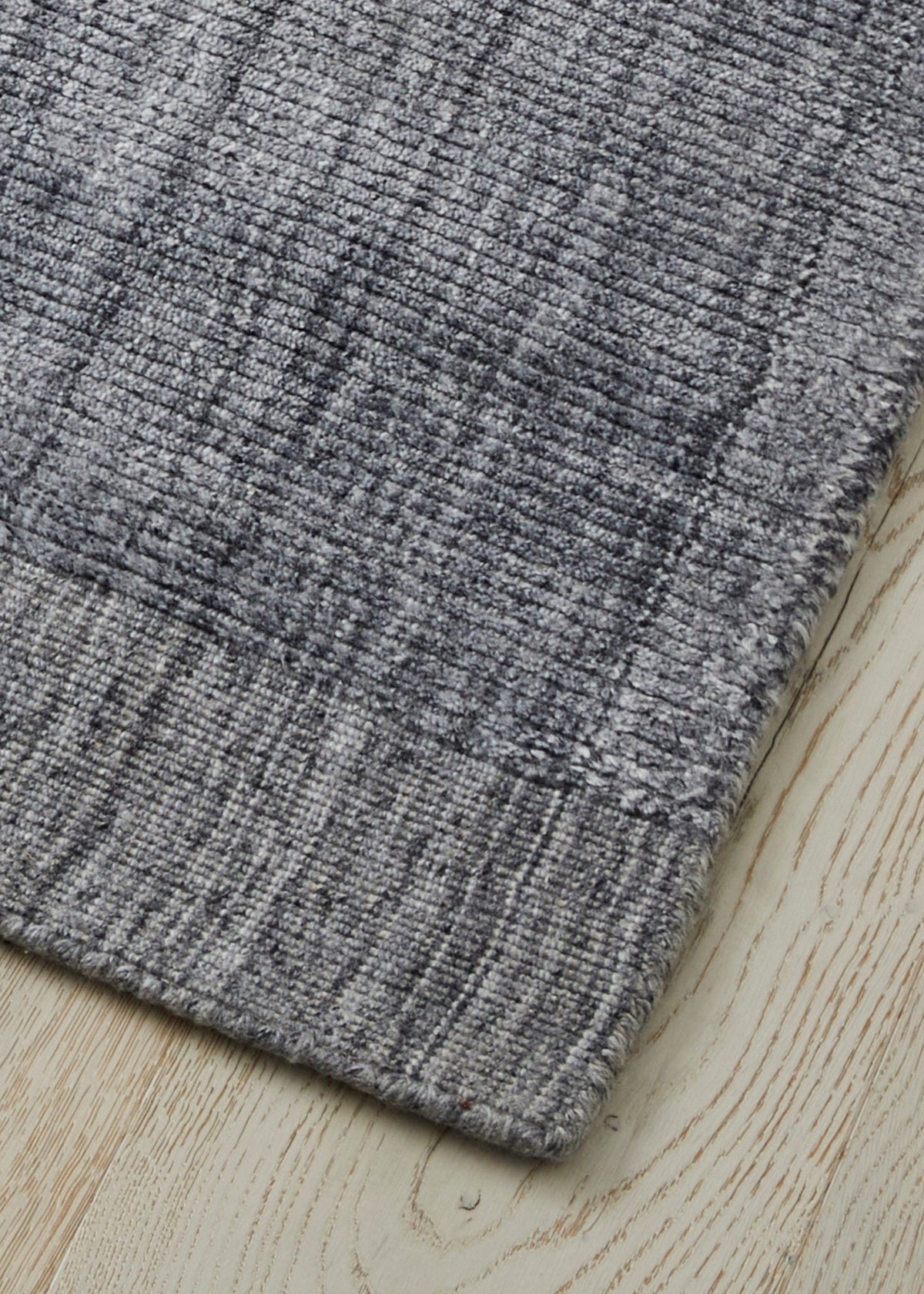 Travertine Rug - Pewter