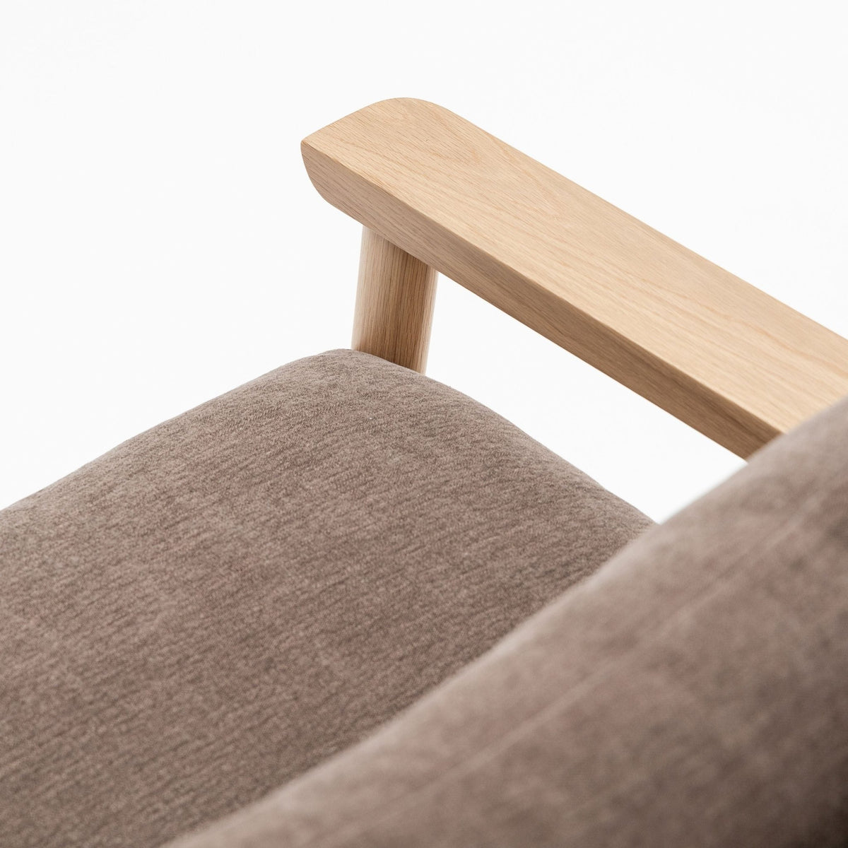 Wren Chair - Blonde Oak & Richearth - Accent Chairs Tolv Loom Collection Dubai