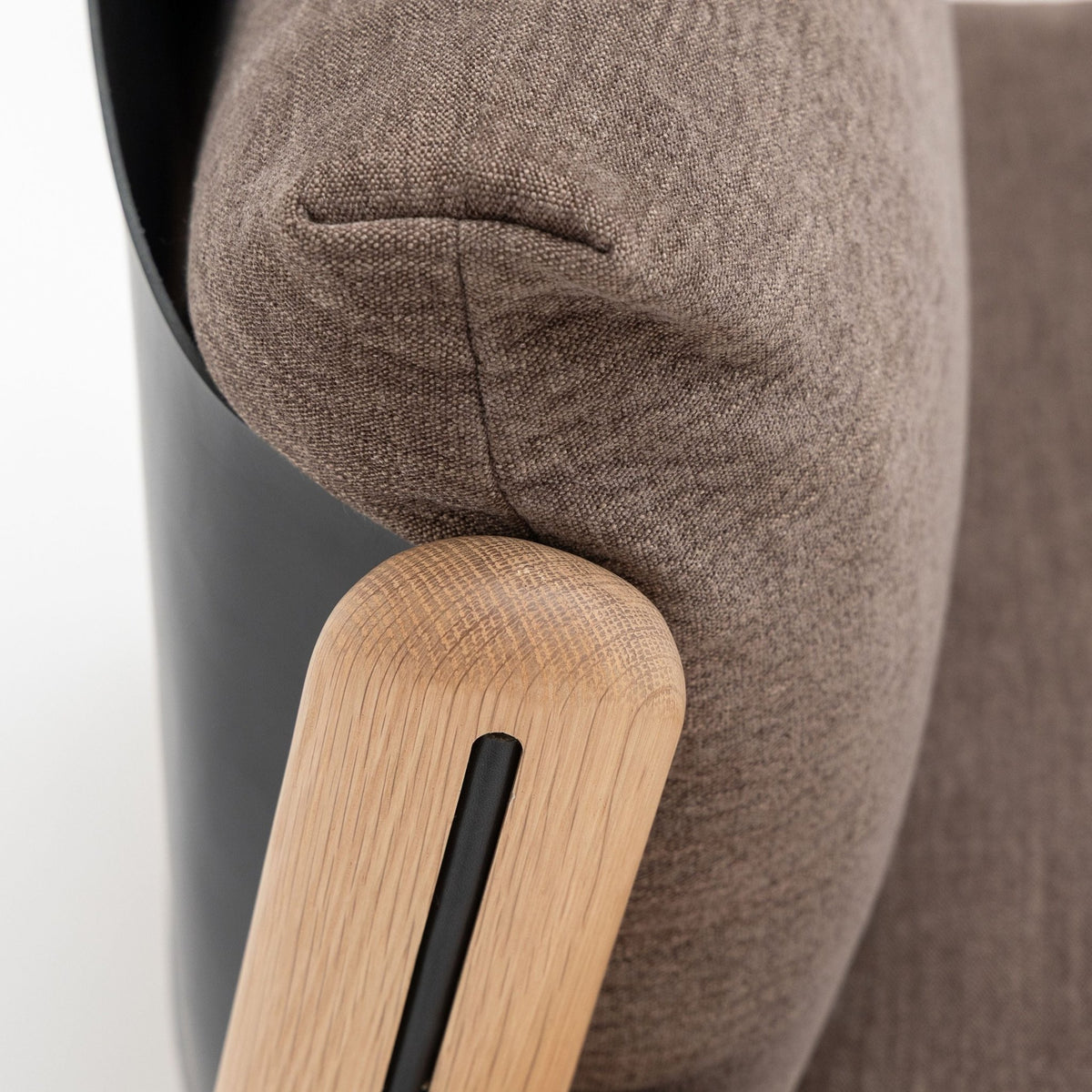 Wren Chair - Blonde Oak & Richearth - Accent Chairs Tolv Loom Collection Dubai