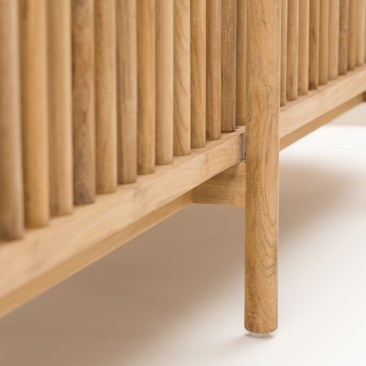 Zara Entertainment Unit - Natural