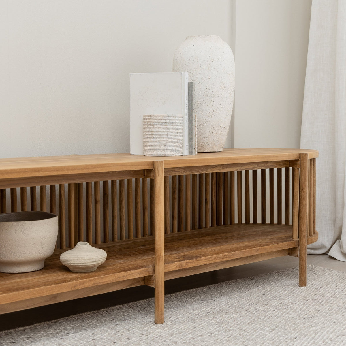 Zara Entertainment Unit - Natural
