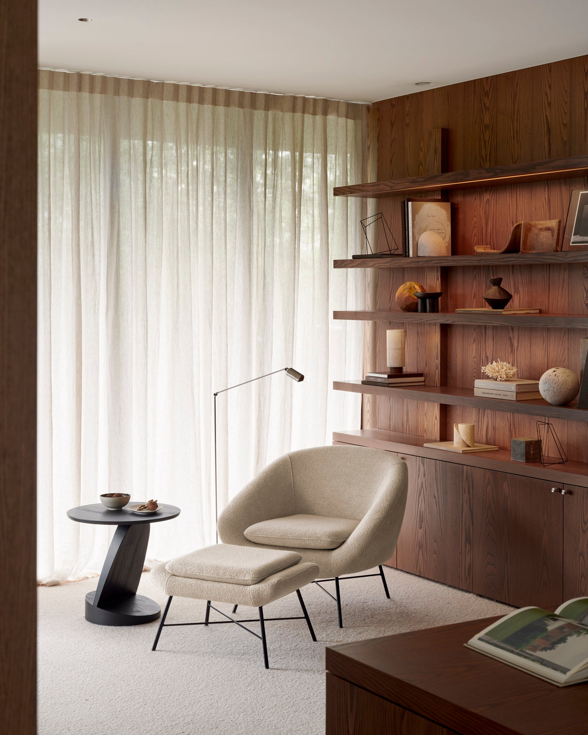 Accent Chairs.