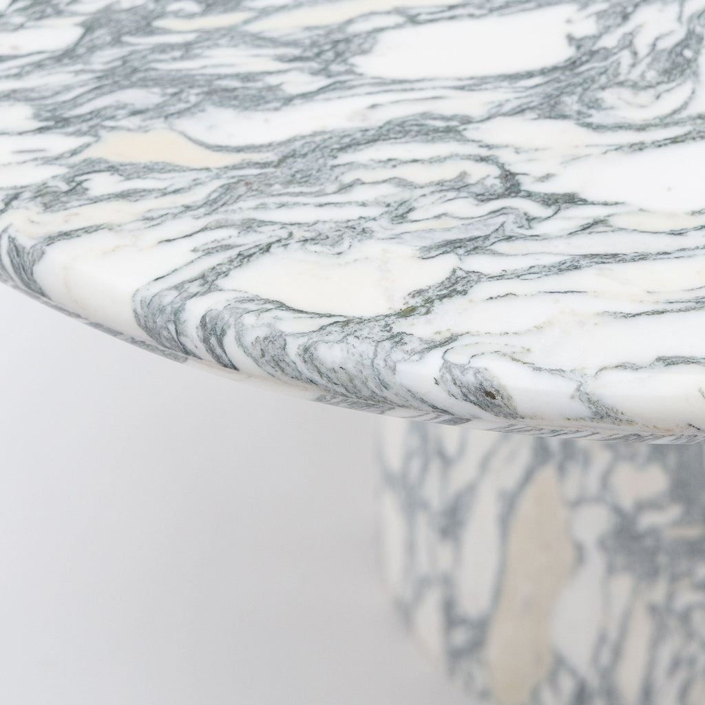 Amiri Dining Table - Arabescato Marble - Oval Dining Tables Loom Collection Loom Collection Dubai