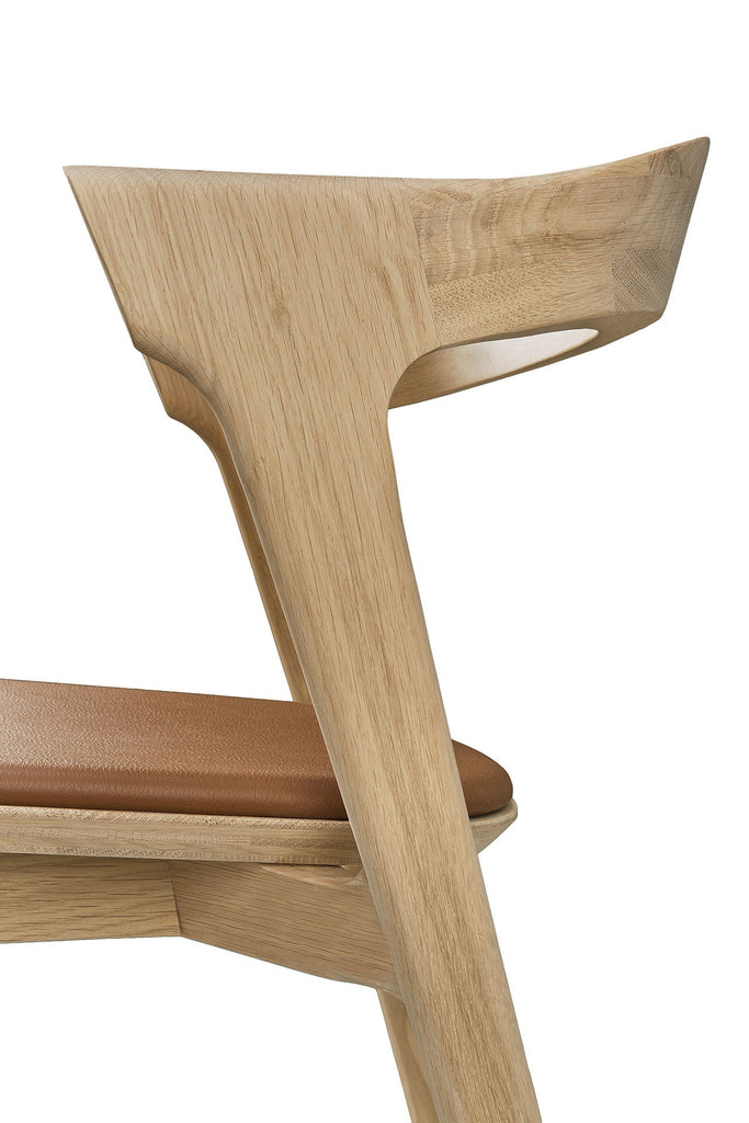 Bok Dining Chair - Varnished Oak - Cognac Leather - Loom Collection