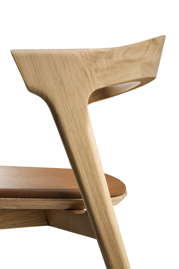 Bok Dining Chair - Varnished Oak - Cognac Leather - Loom Collection