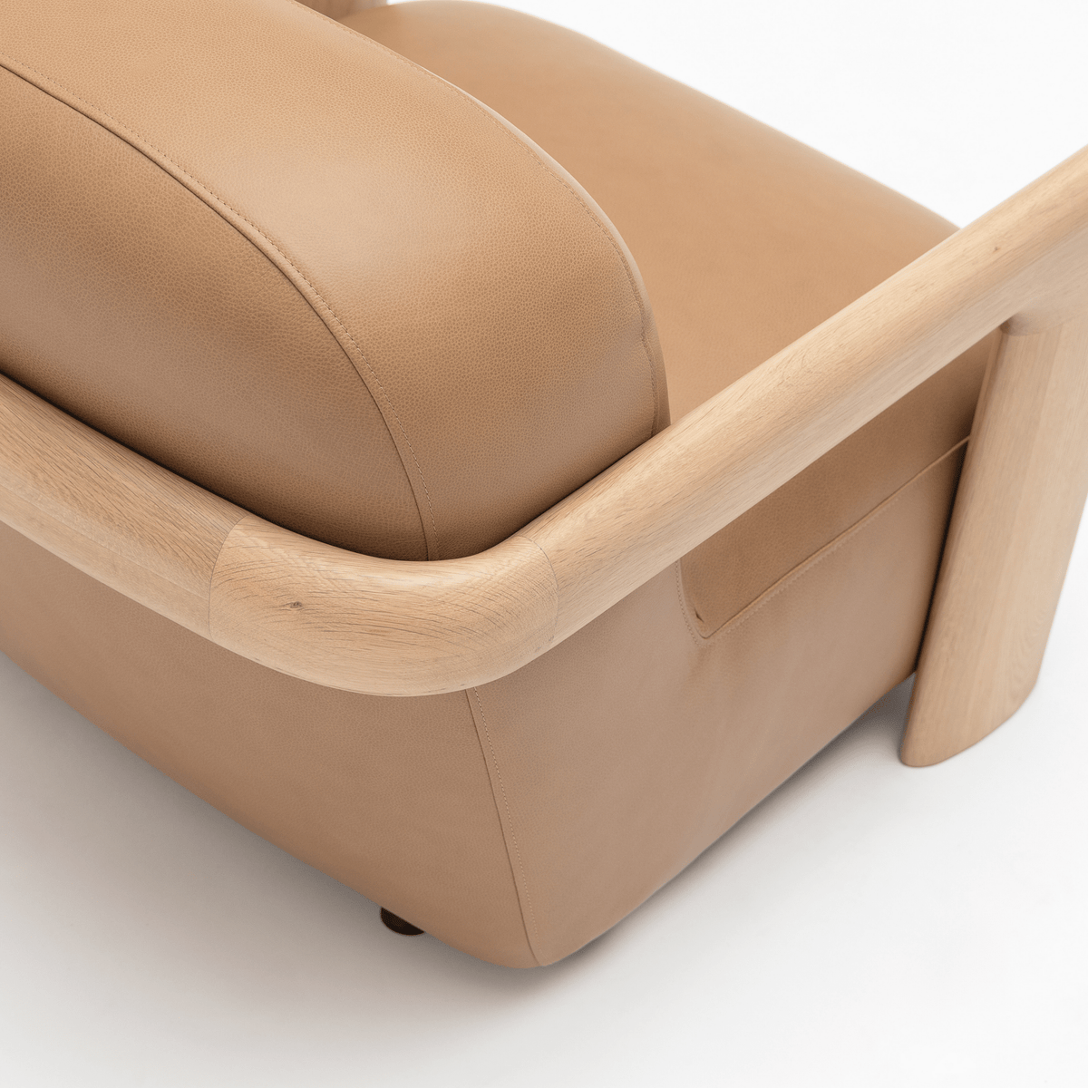 Brixton Lounge Chair - Blonde Oak & Alabama Pecan - Accent Chairs Tolv Loom Collection Dubai