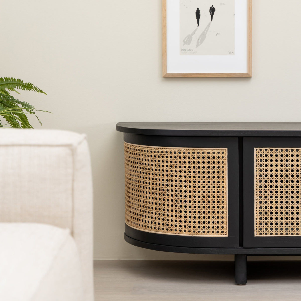 Cali Entertainment Unit - Black