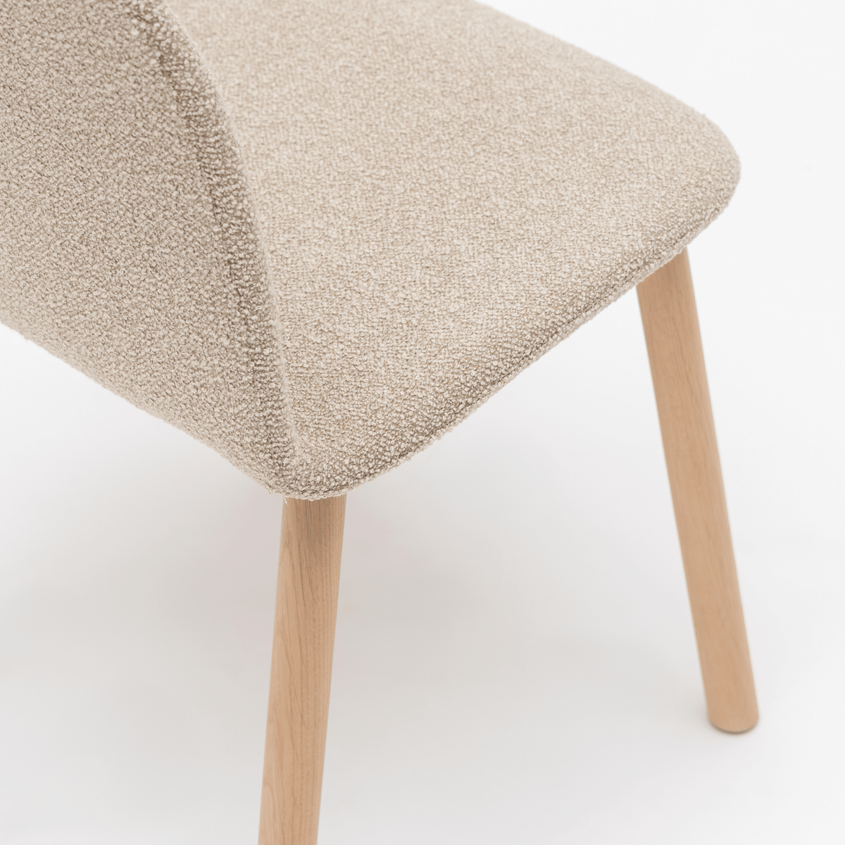 Com Chair - Blonde Oak & Fleece Fawn - Dining Chairs Tolv Loom Collection Dubai