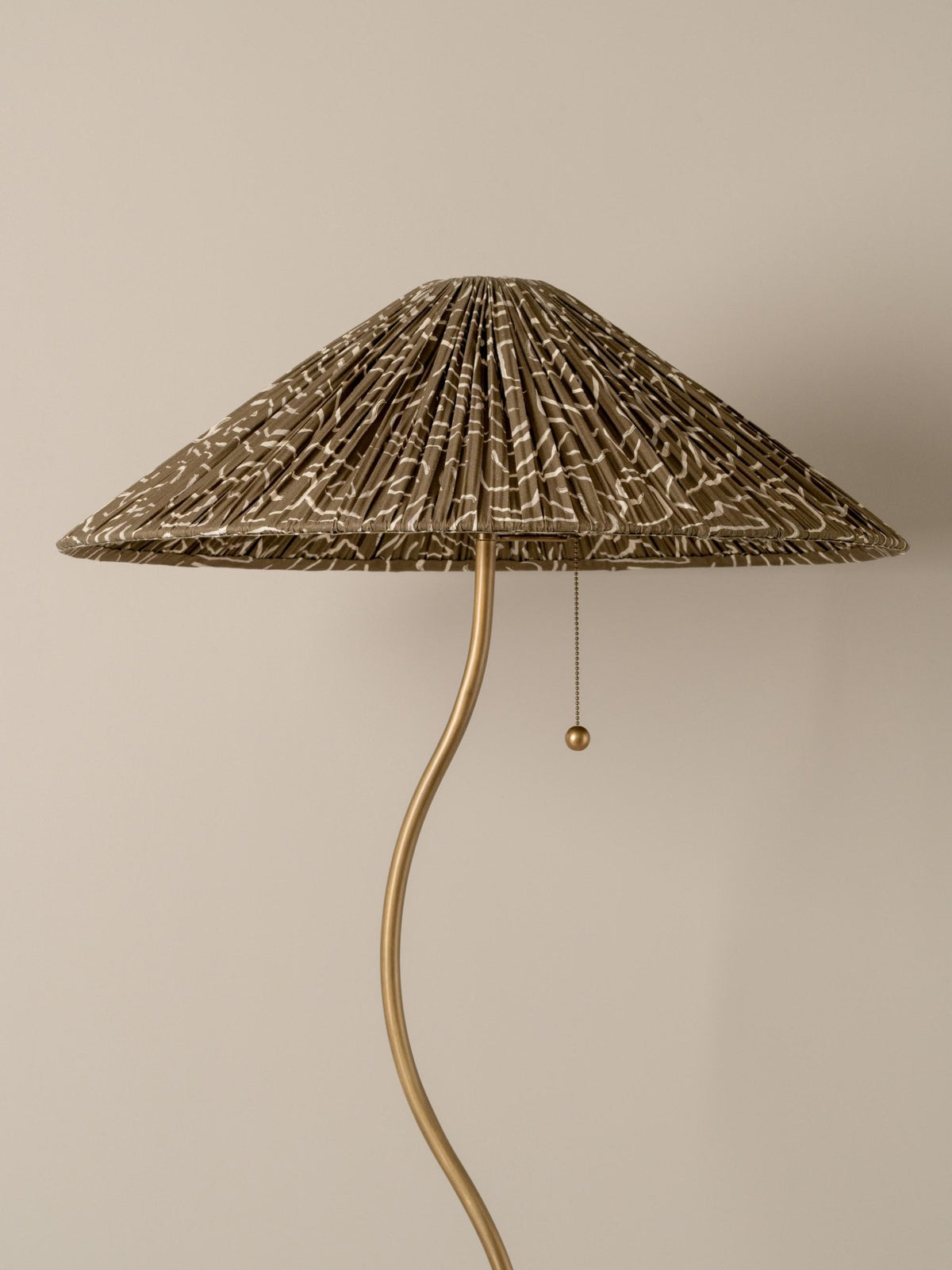 Dursley Floor Lamp - Lights&Lamps Loom Collection Dubai