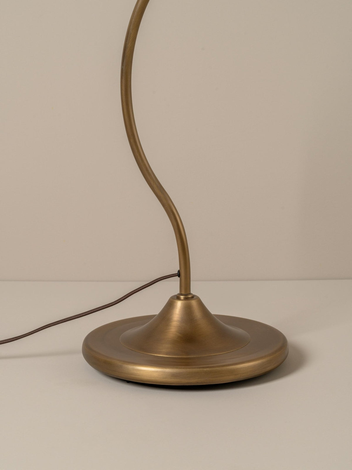 Dursley Floor Lamp - Lights&Lamps Loom Collection Dubai