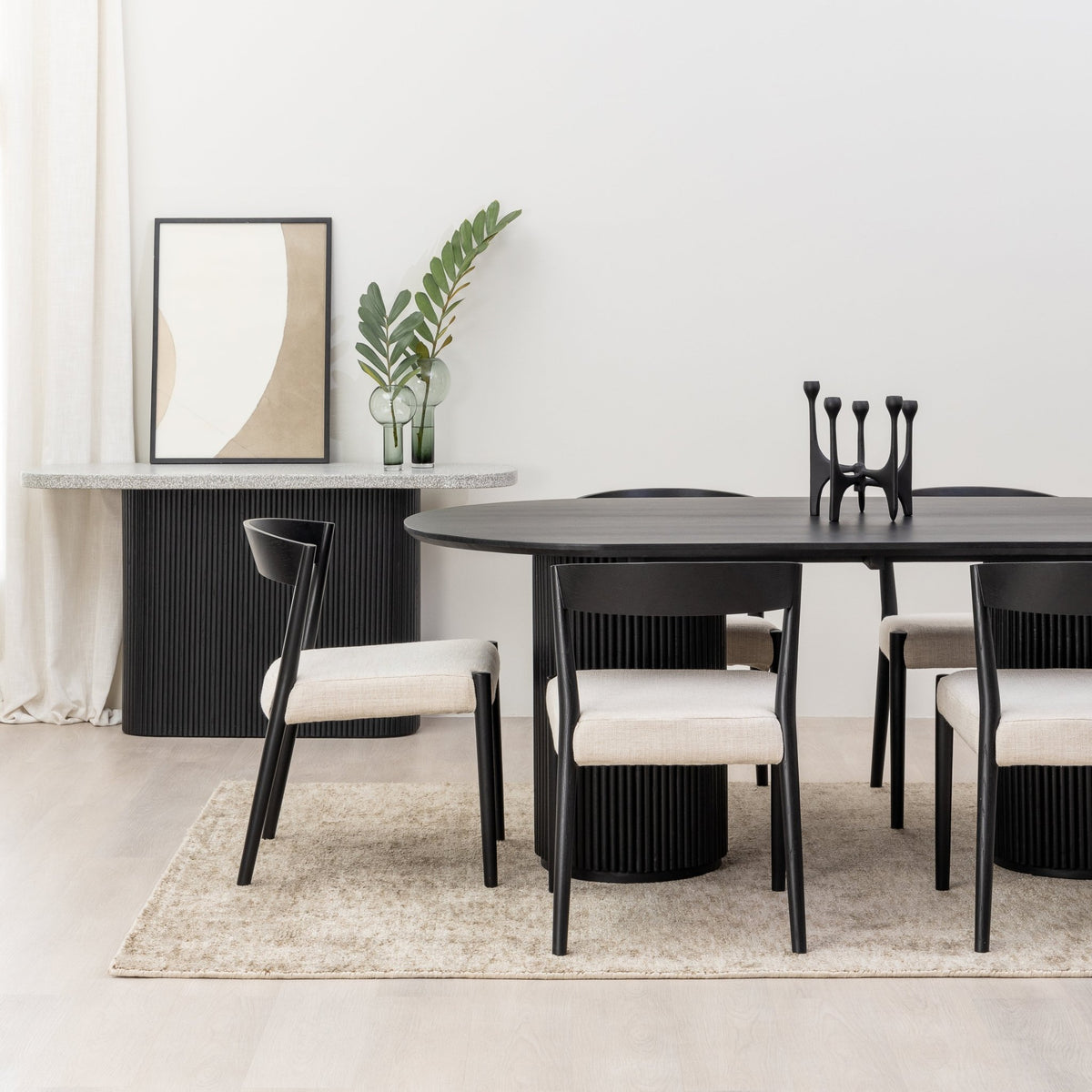 Gion Console 140 - Black & Warm Grey