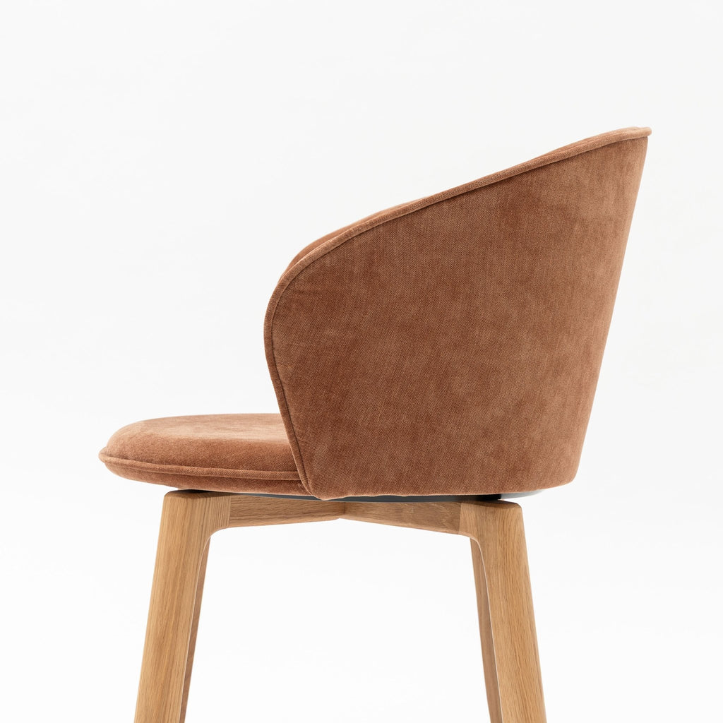 Glide Chair - Light Oak & Canna Caramel - Dining Chairs Tolv Loom Collection Dubai