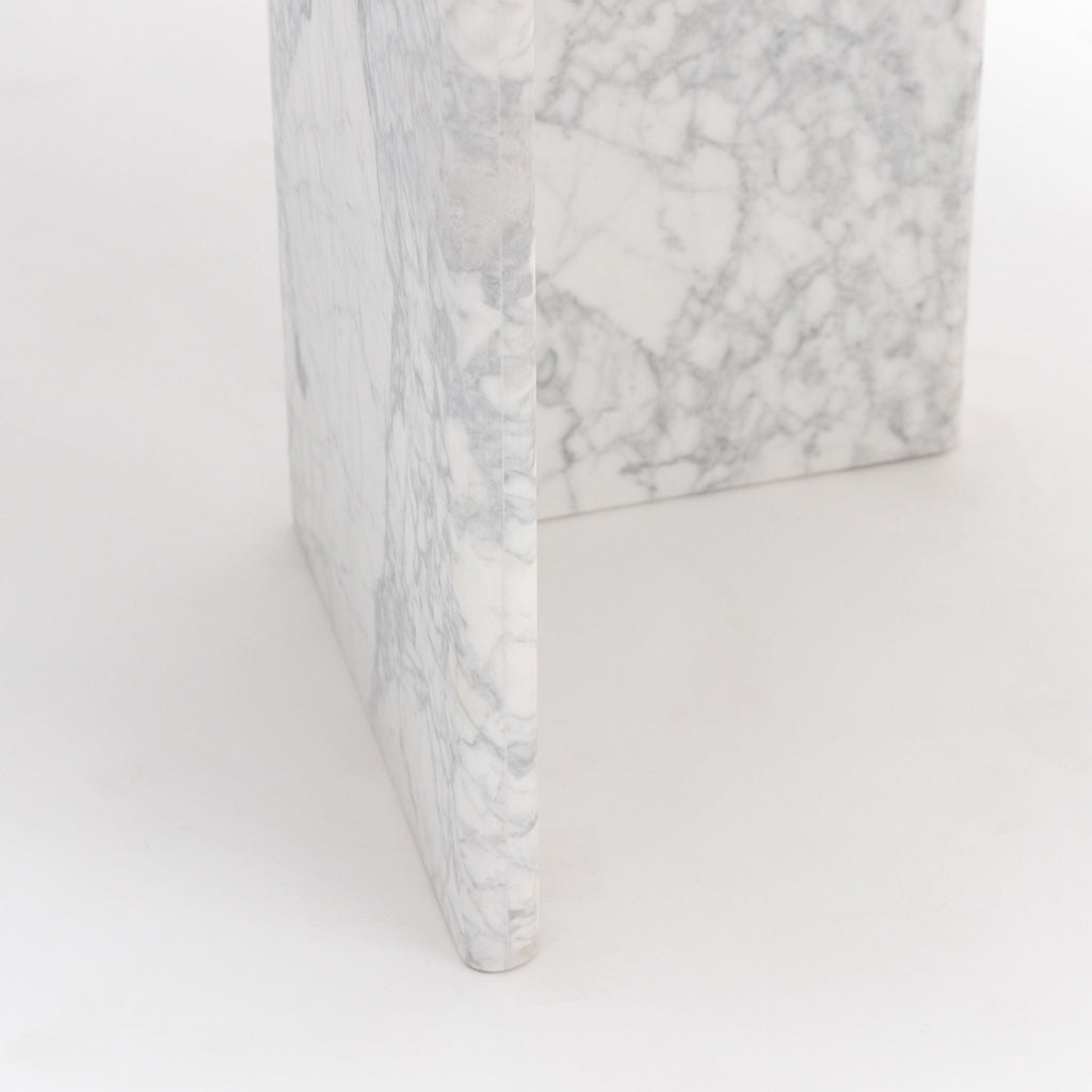 Haven Dining Table - Oval Dining Tables Loom Collection Loom Collection Dubai