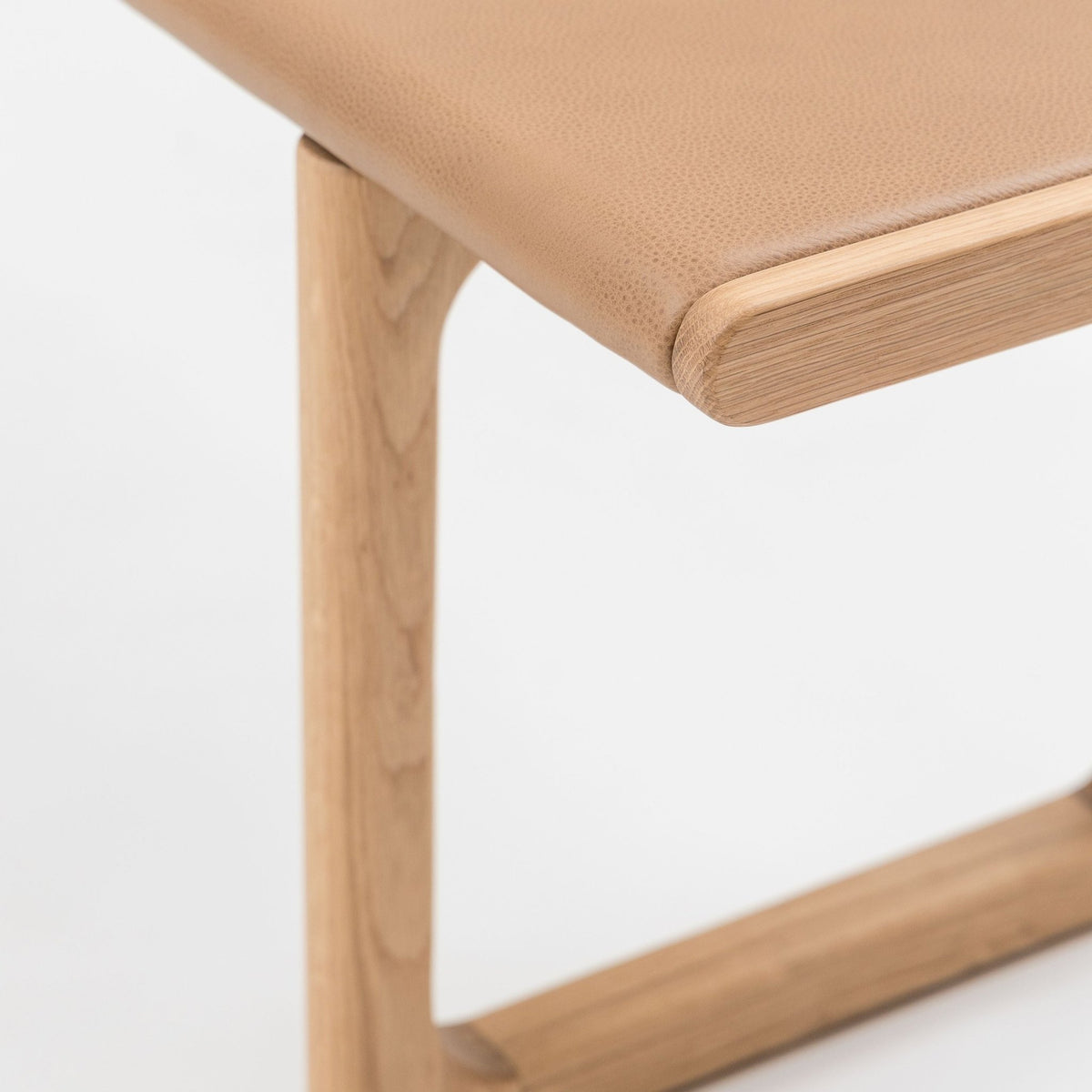 Hover Bench - Light Oak & Pecan Leather - Benches Tolv Loom Collection Dubai