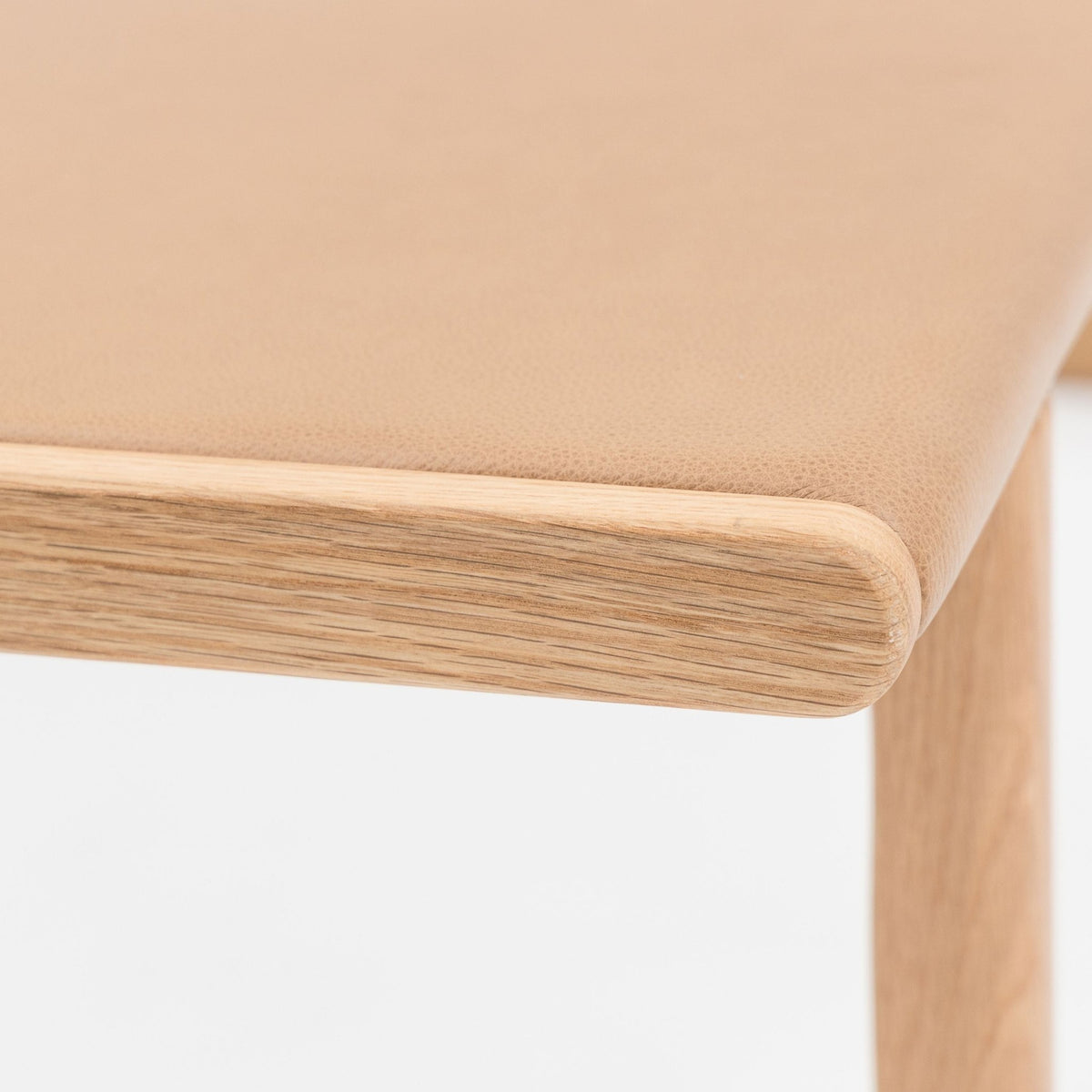 Hover Bench - Light Oak & Pecan Leather - Benches Tolv Loom Collection Dubai
