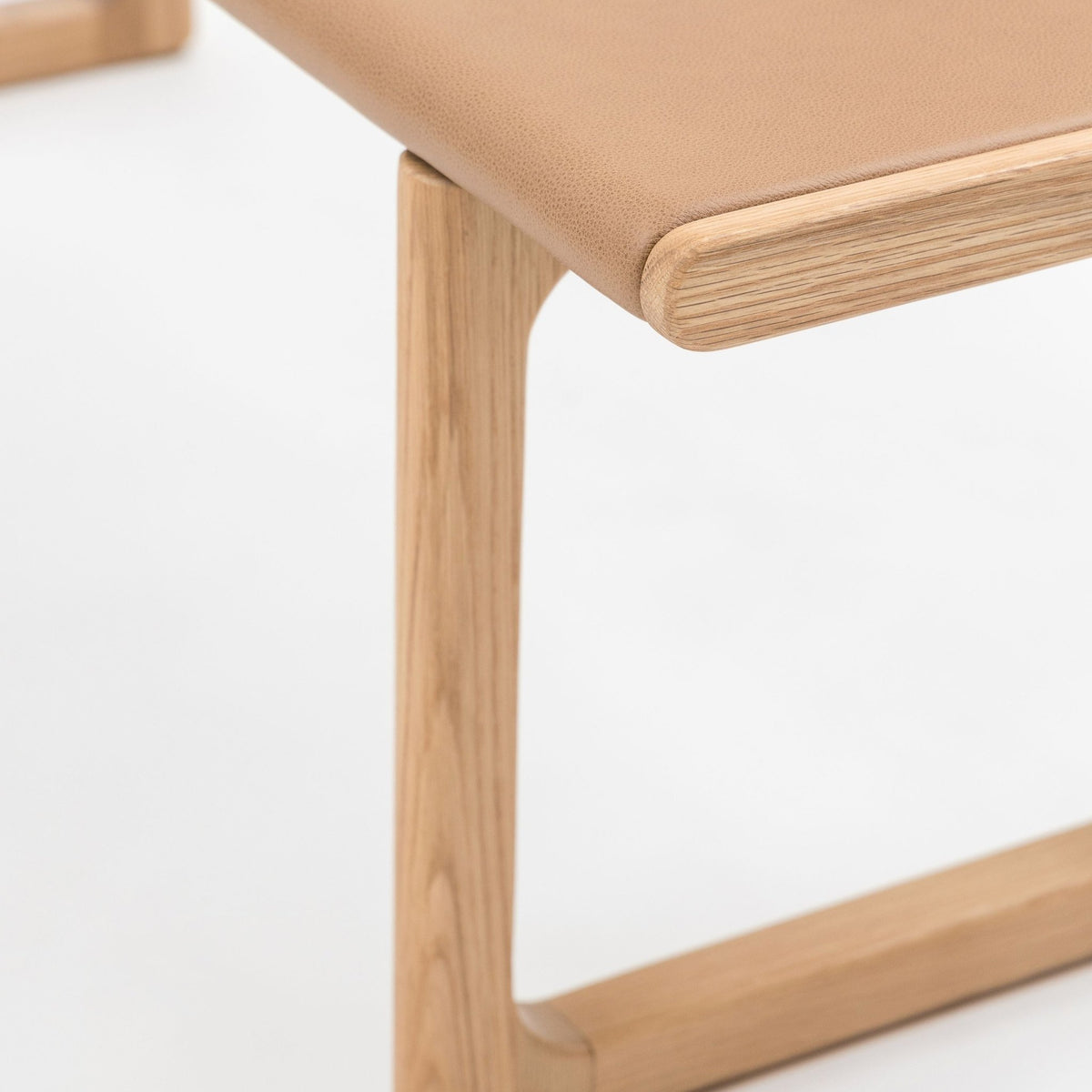 Hover Bench - Light Oak & Pecan Leather - Benches Tolv Loom Collection Dubai