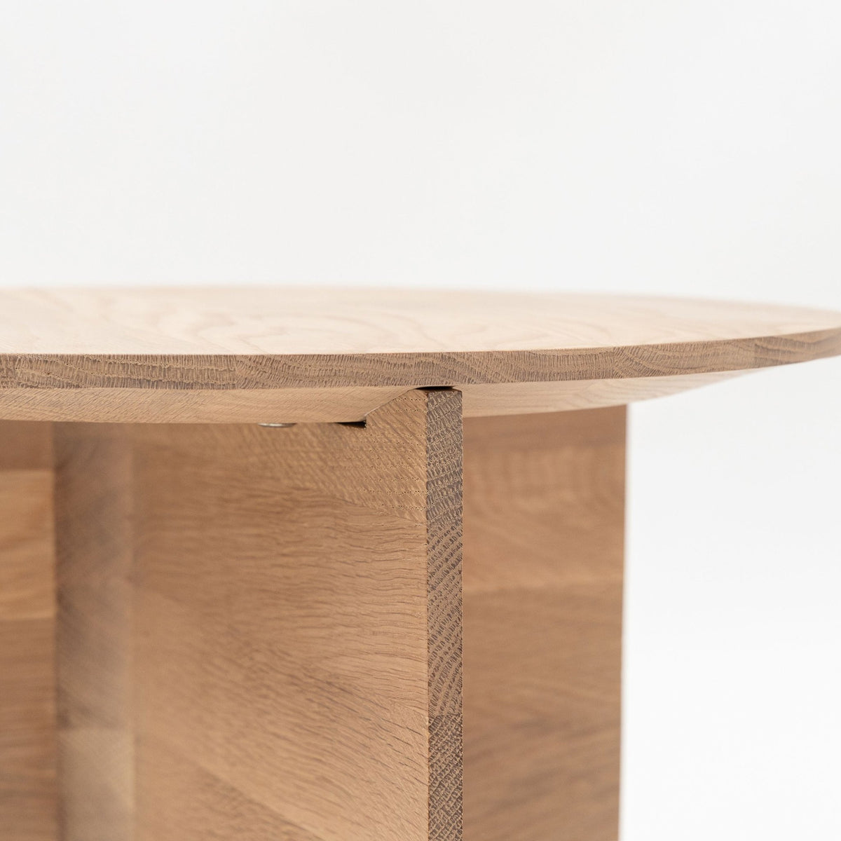 Jaunt Side Table - Blonde Oak - Side Tables Tolv Loom Collection Dubai