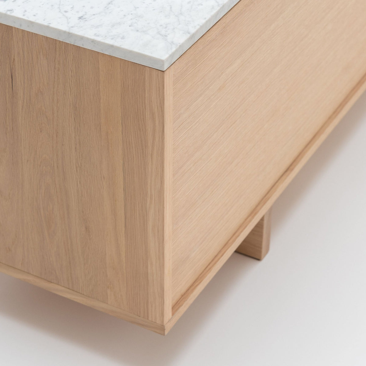 Kami 220 Entertainment Unit - Blonde Oak & Bianca Carrara - TV and Entertainment Units Tolv Loom Collection Dubai