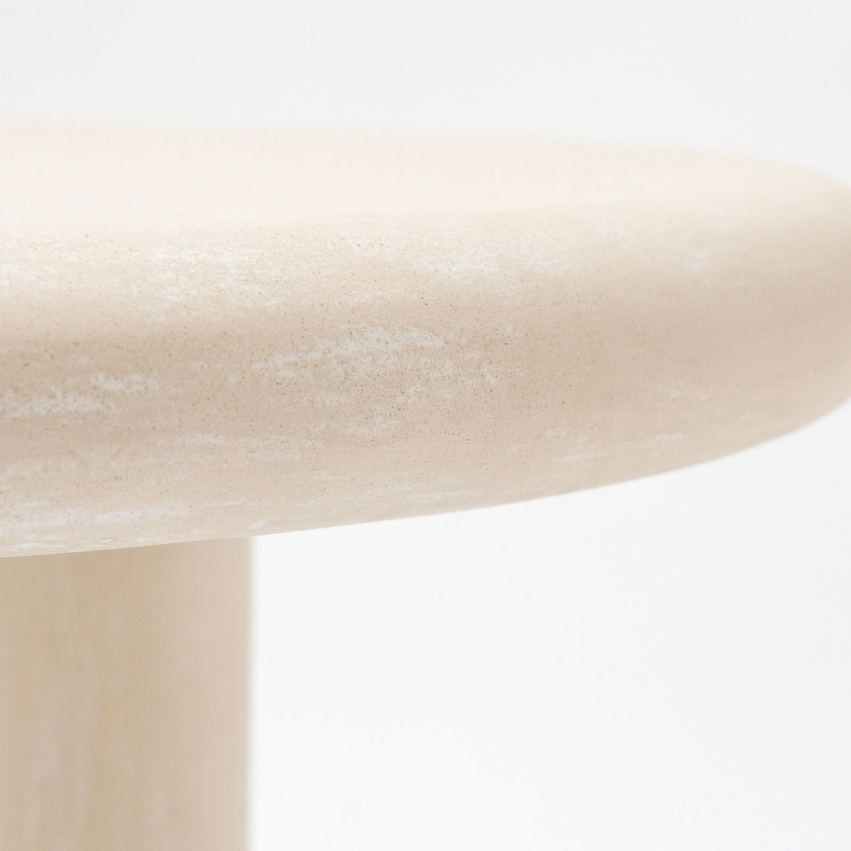 Kaolin Dining Table - Round Dining Tables Loom Collection Loom Collection Dubai