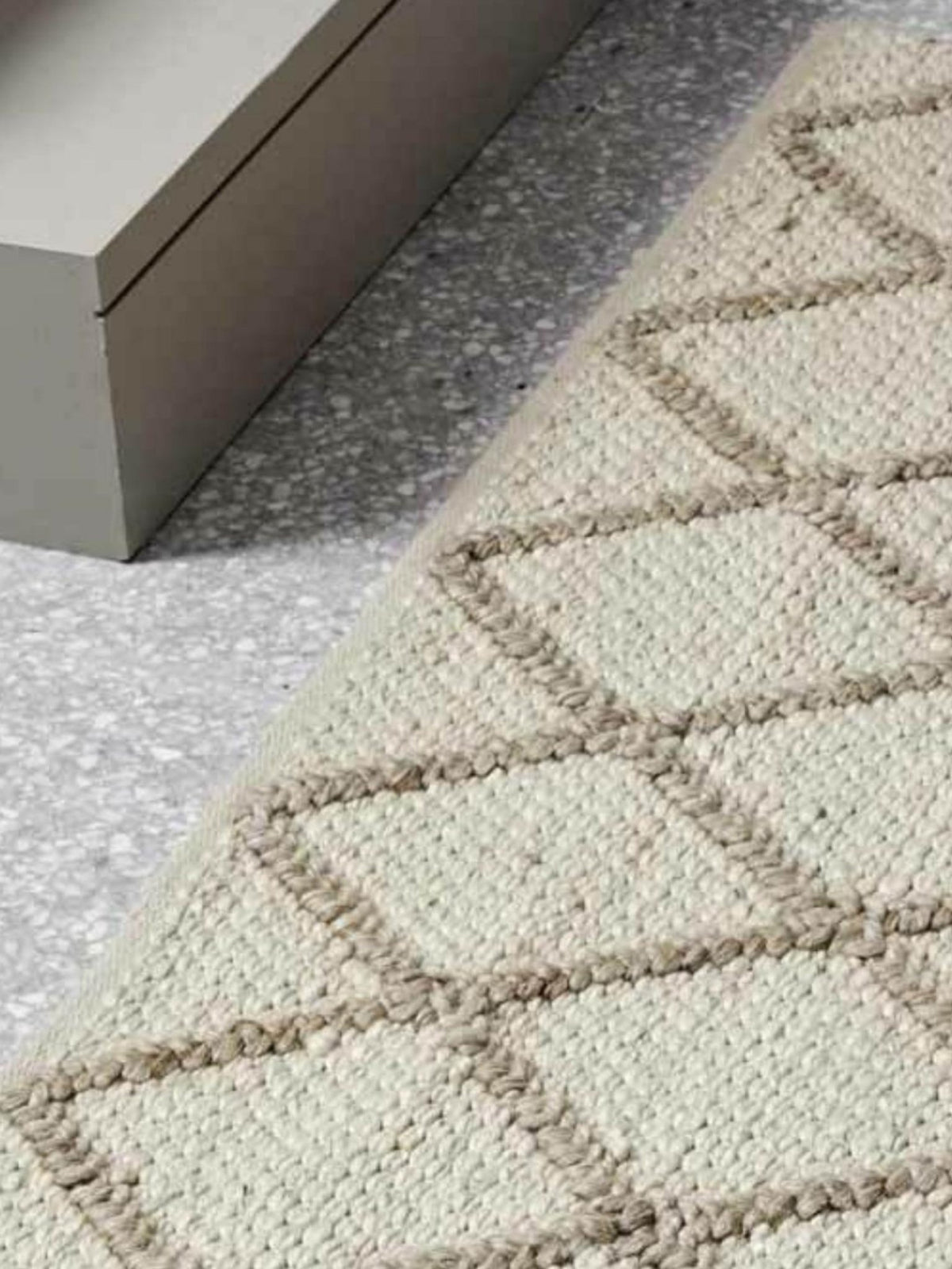 Mitre Rug - Ghost