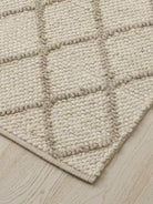Mitre Rug - Ghost