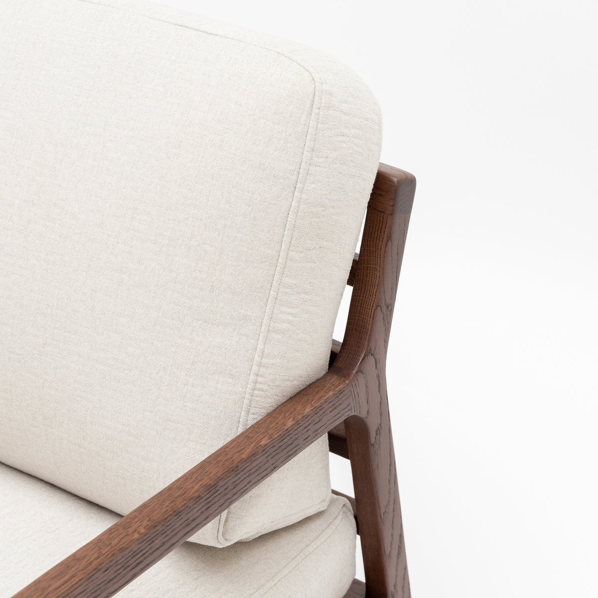 Nysse Armchair - Espresso Oak & Macadamia