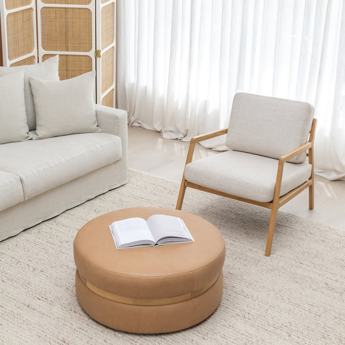 Nysse Armchair - Light Oak & Oatmeal