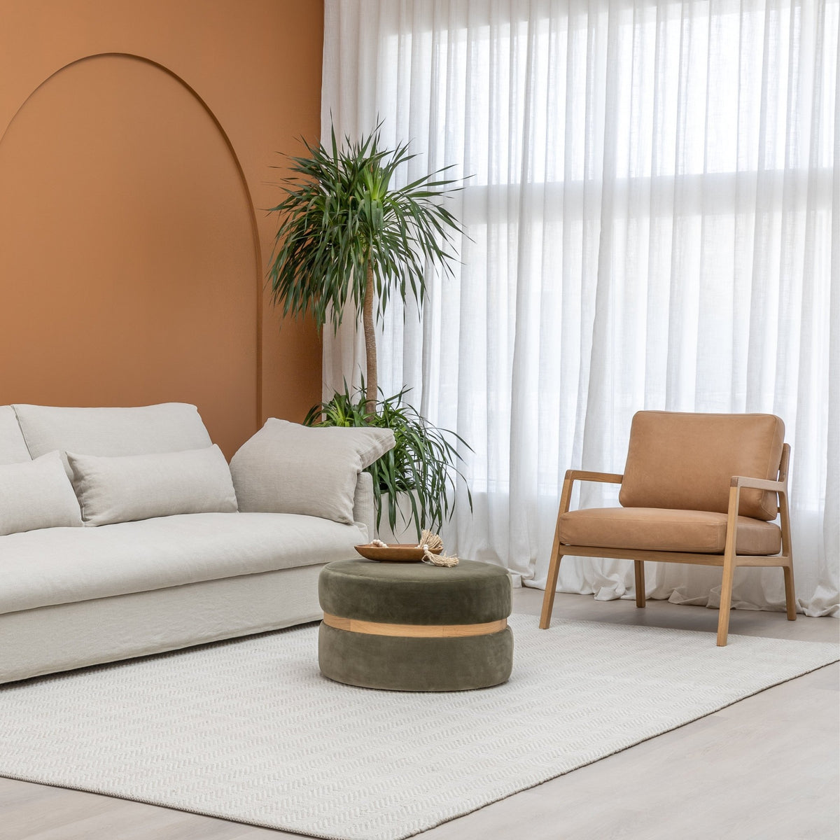 Nysse Armchair - Light Oak & Pecan Leather