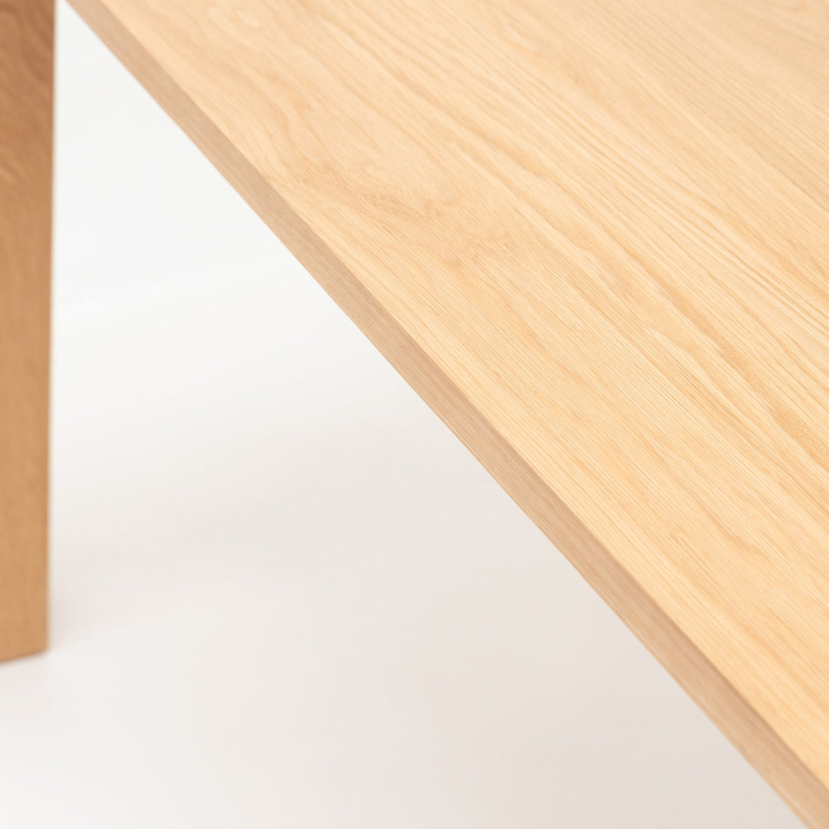 Oli Dining Table - Light Oak - Dining Tables Tolv Loom Collection Dubai