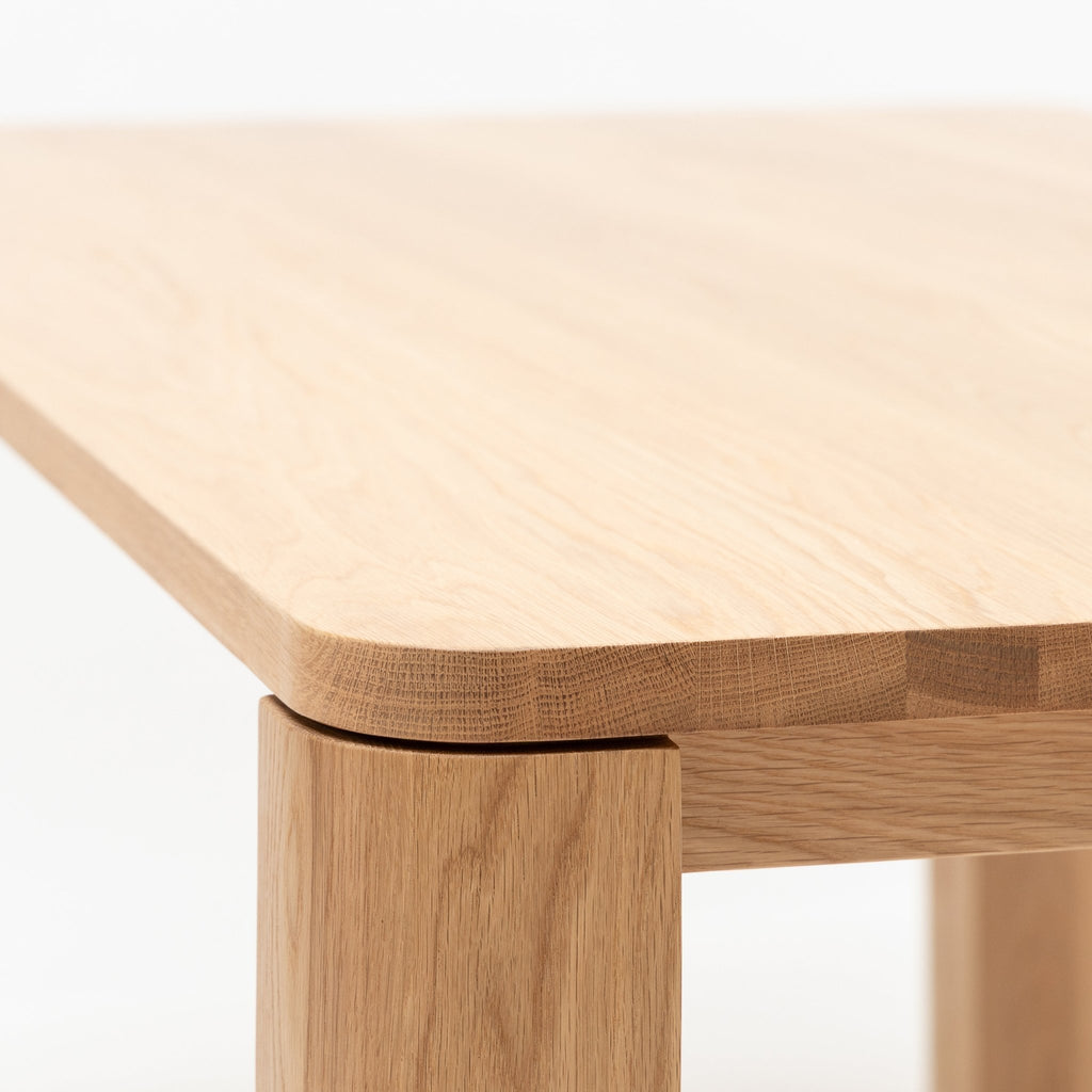 Oli Dining Table - Light Oak - Dining Tables Tolv Loom Collection Dubai
