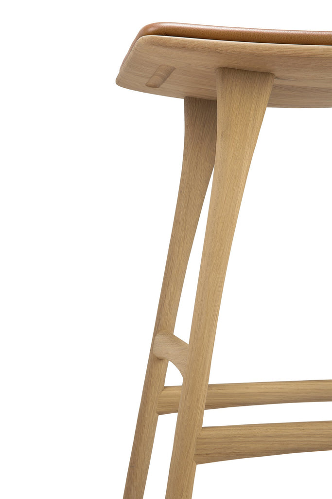 Osso Counter Stool - Varnished Oak - Cognac Leather - Loom Collection