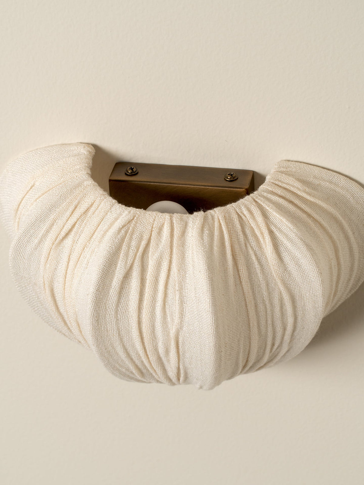 Ostrea Small Wall Light - Lights&Lamps Loom Collection Dubai