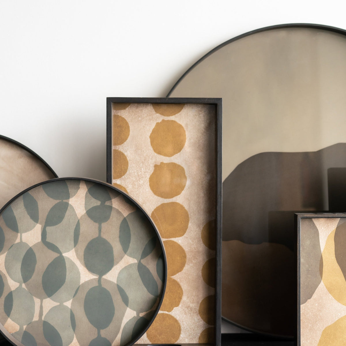Overlapping Dots Square Glass Tray