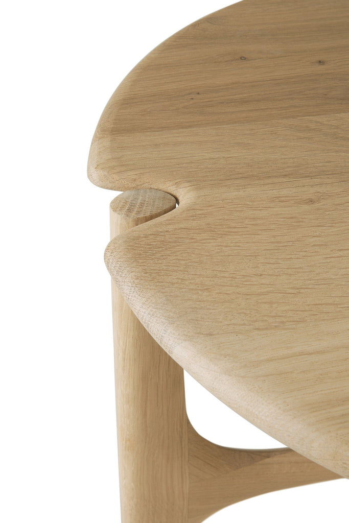 Pi Side Table - Varnished Oak - Round - Loom Collection